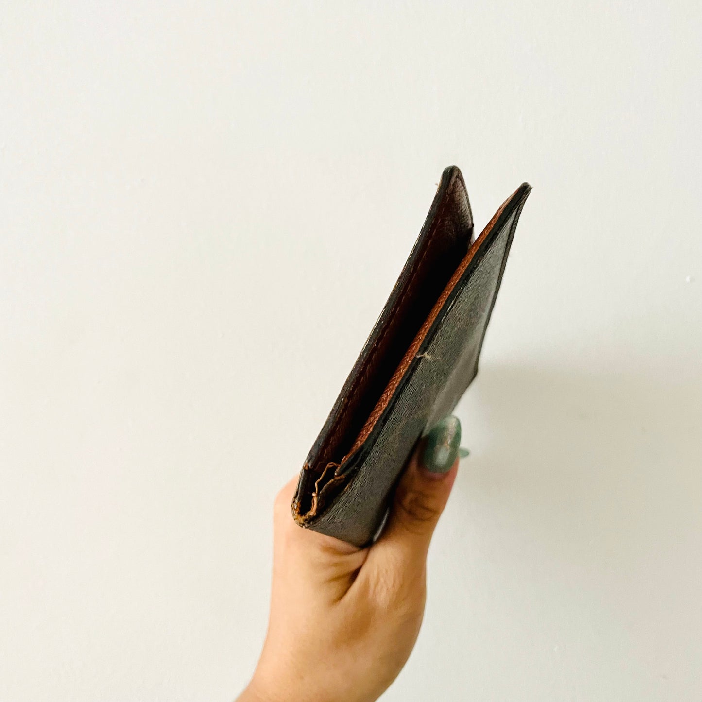 Louis Vuitton LV Porte Yen Brazza Monogram Logo GHW Long Bifold Flap Slim Wallet