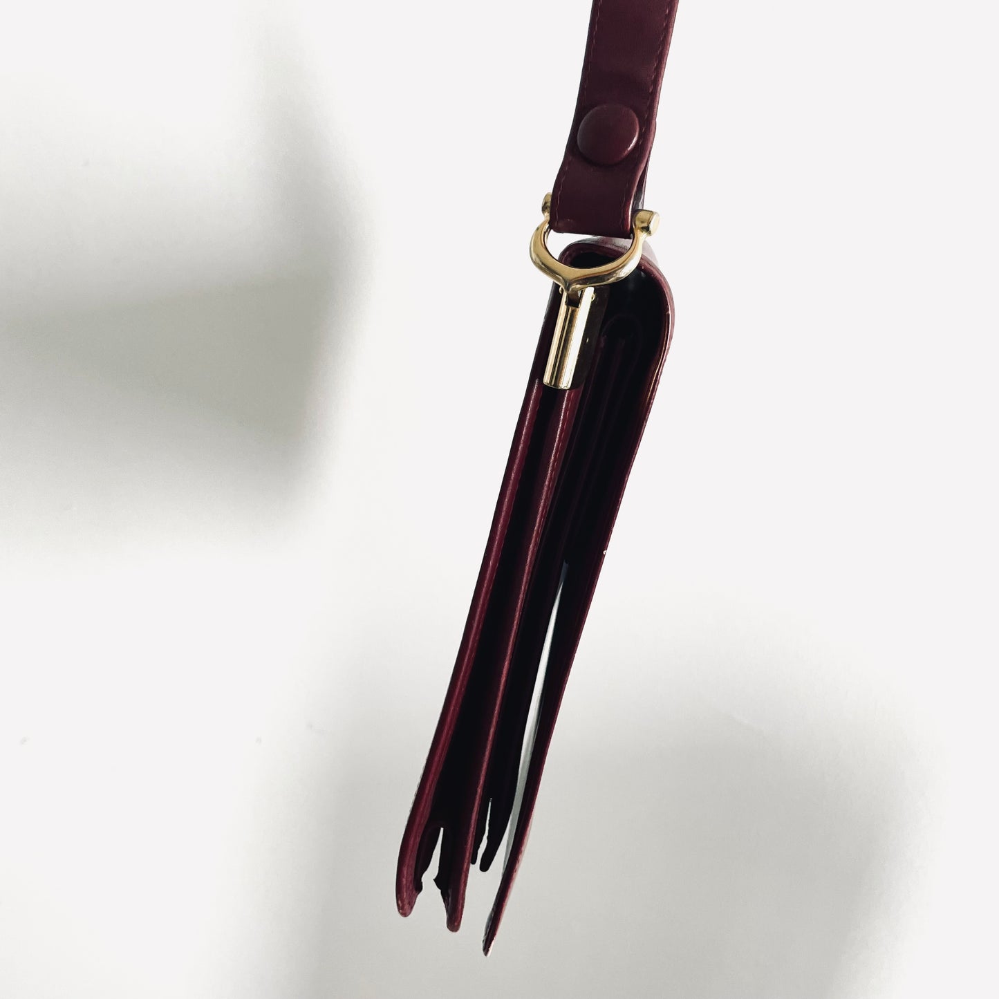 Cartier Must / Mast de Cartier Maroon Red GHW Smooth Leather Full Flap Shoulder Sling Bag