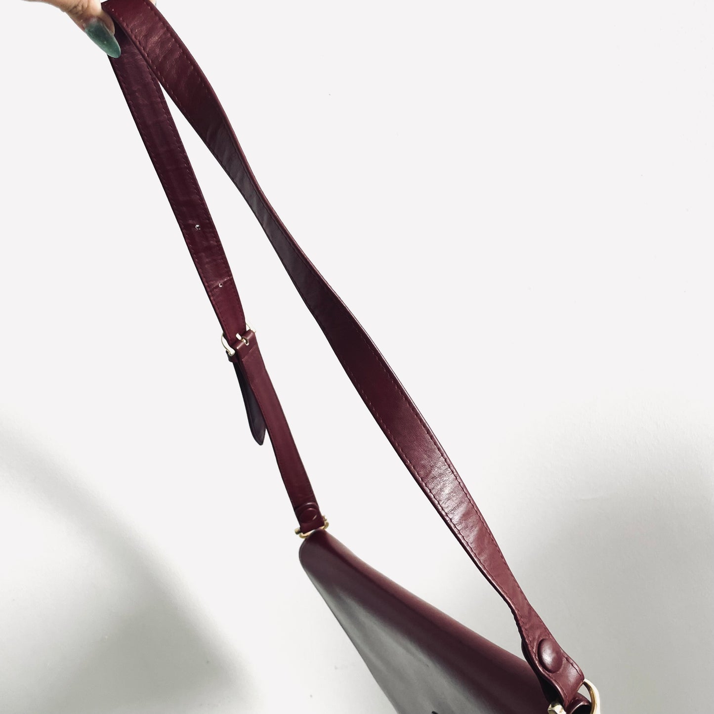 Cartier Must / Mast de Cartier Maroon Red GHW Smooth Leather Full Flap Shoulder Sling Bag