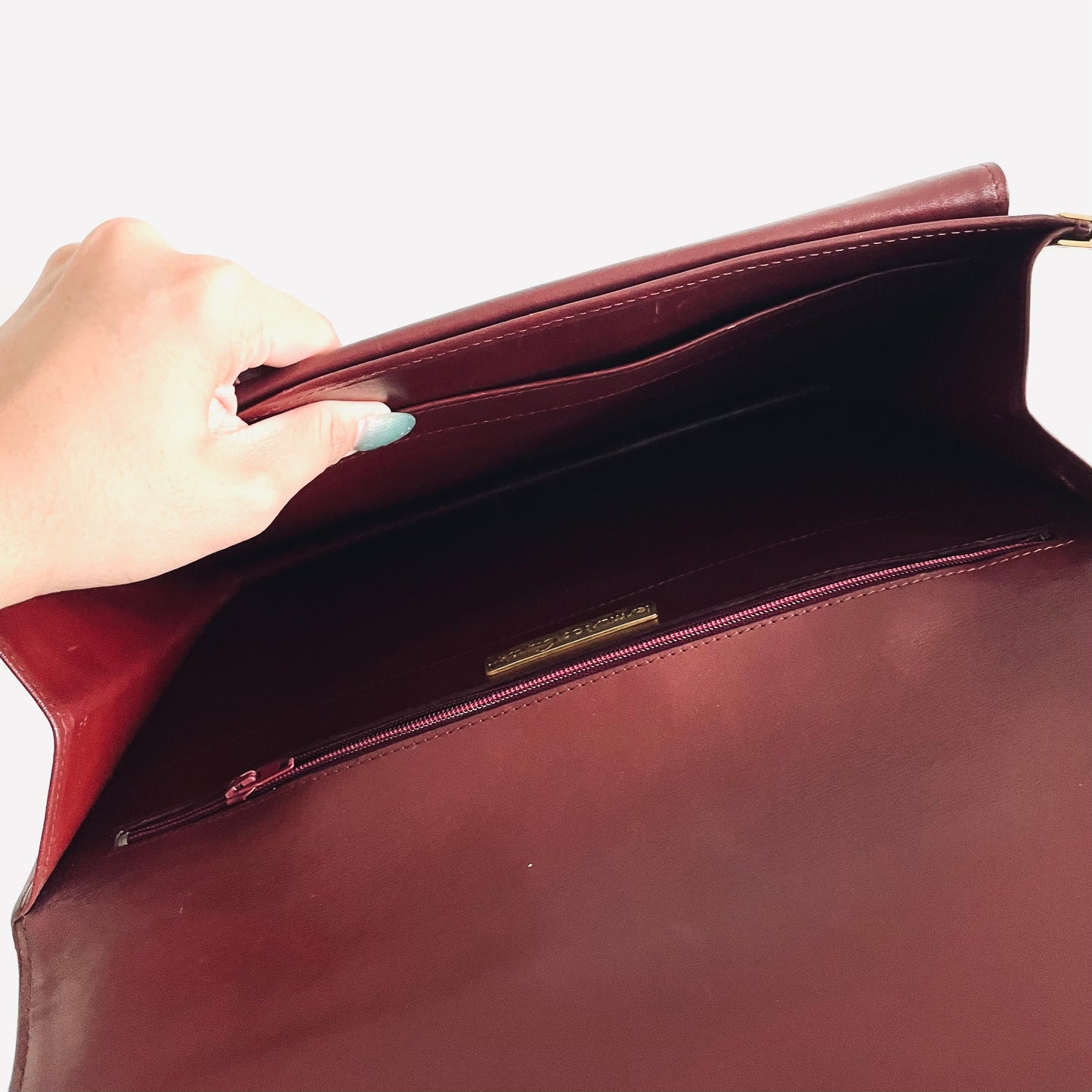 Cartier Must / Mast de Cartier Maroon Red GHW Smooth Leather Full Flap Shoulder Sling Bag