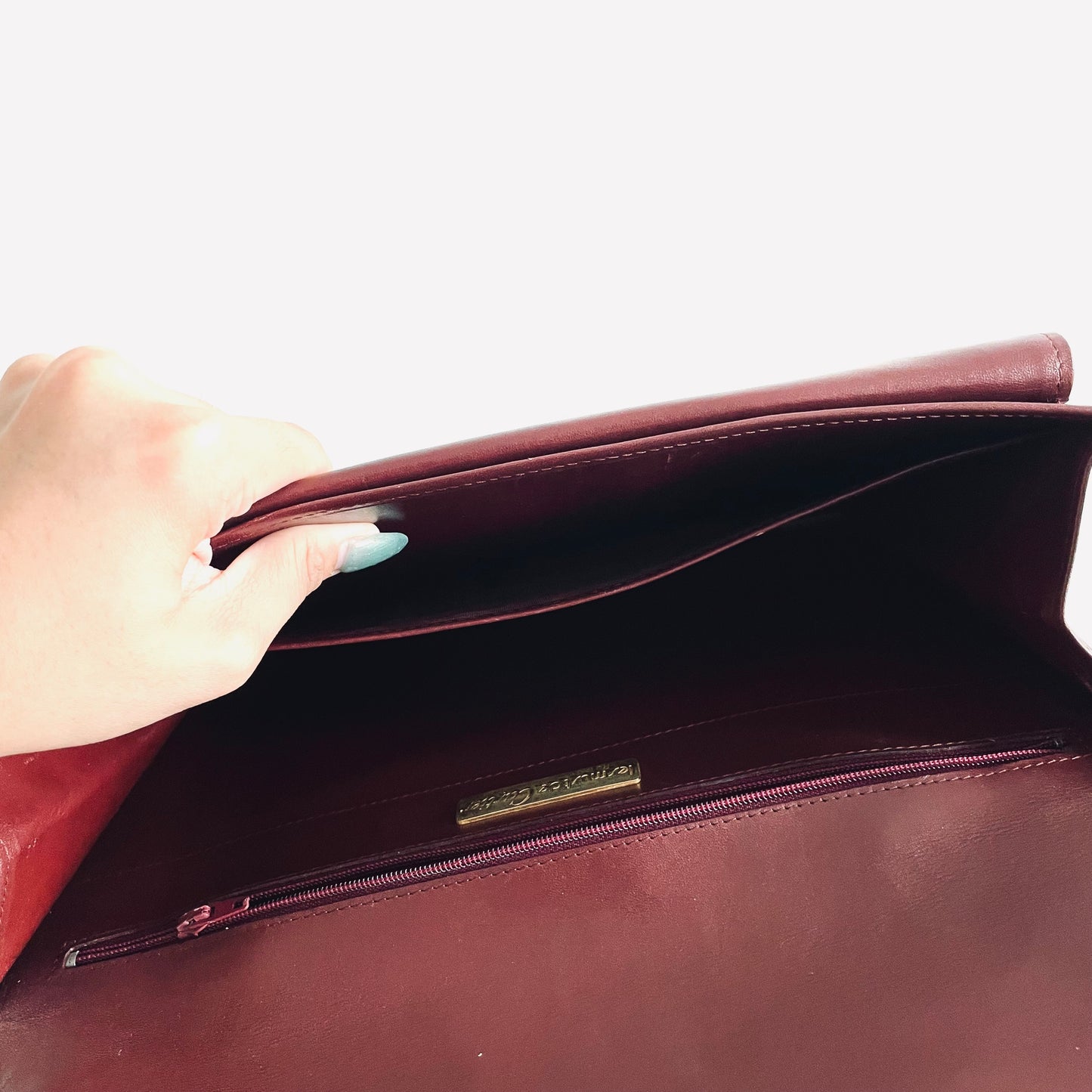 Cartier Must / Mast de Cartier Maroon Red GHW Smooth Leather Full Flap Shoulder Sling Bag