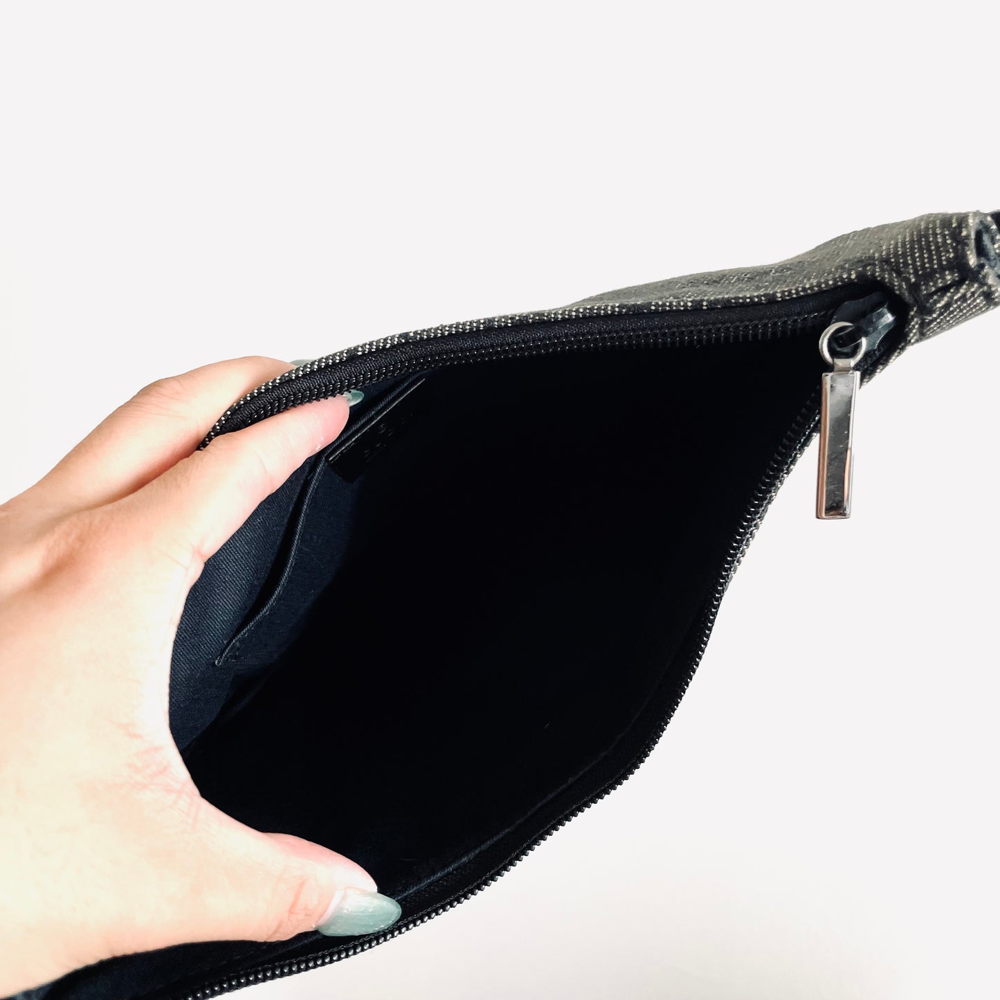 Gucci Black GG Monogram Logo Small Hobo Pochette Baguette Shoulder Bag