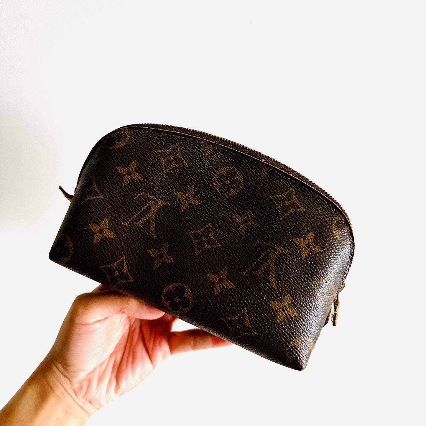 Louis Vuitton LV Monogram Logo GHW Cosmetic Toiletry Pouch Clutch Case