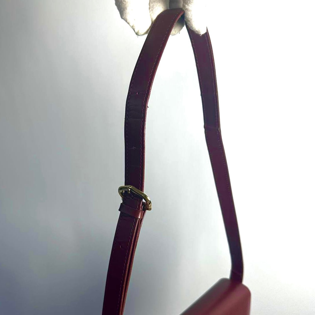 Cartier Must / Mast de Cartier Burgundy Red Maroon GHW Smooth Leather Flap Shoulder Sling Bag
