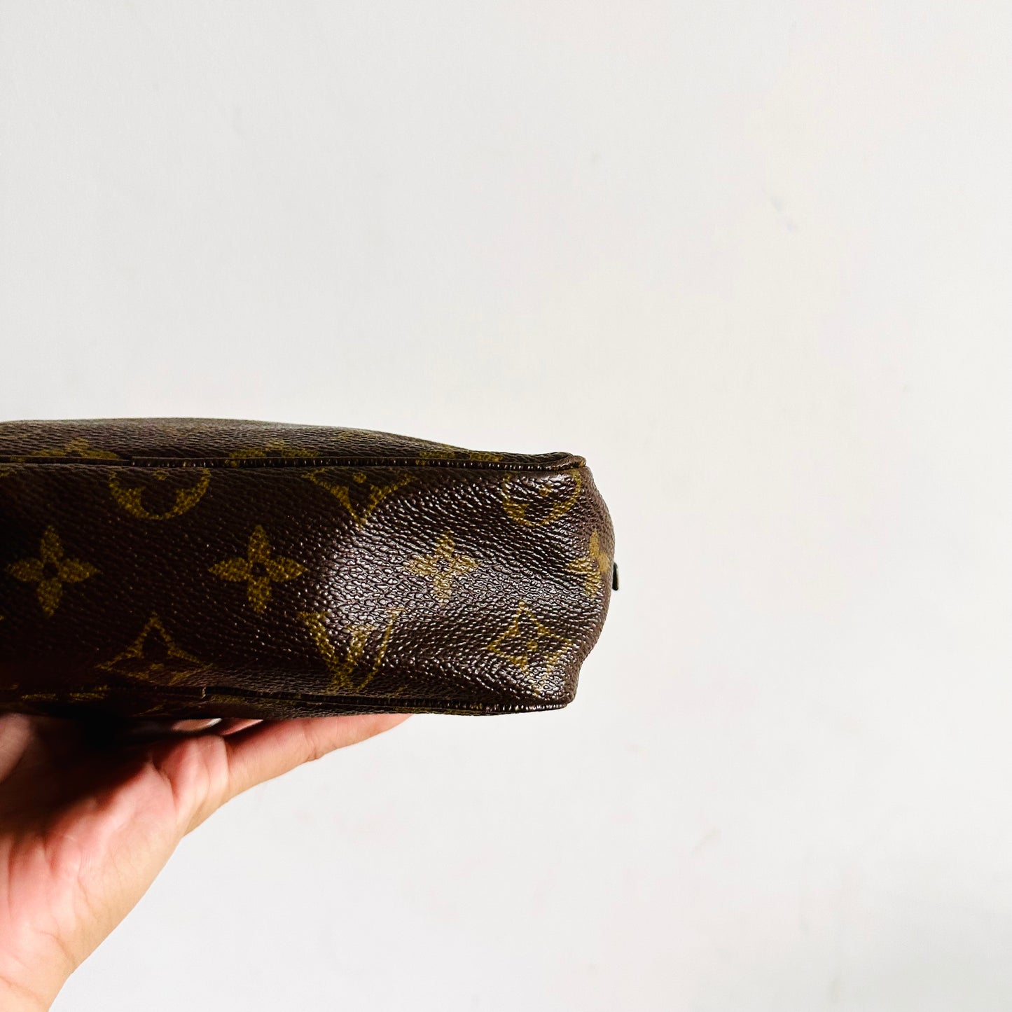 Louis Vuitton LV Monogram Logo GHW Mini Trousse 18 Pouch Case Clutch