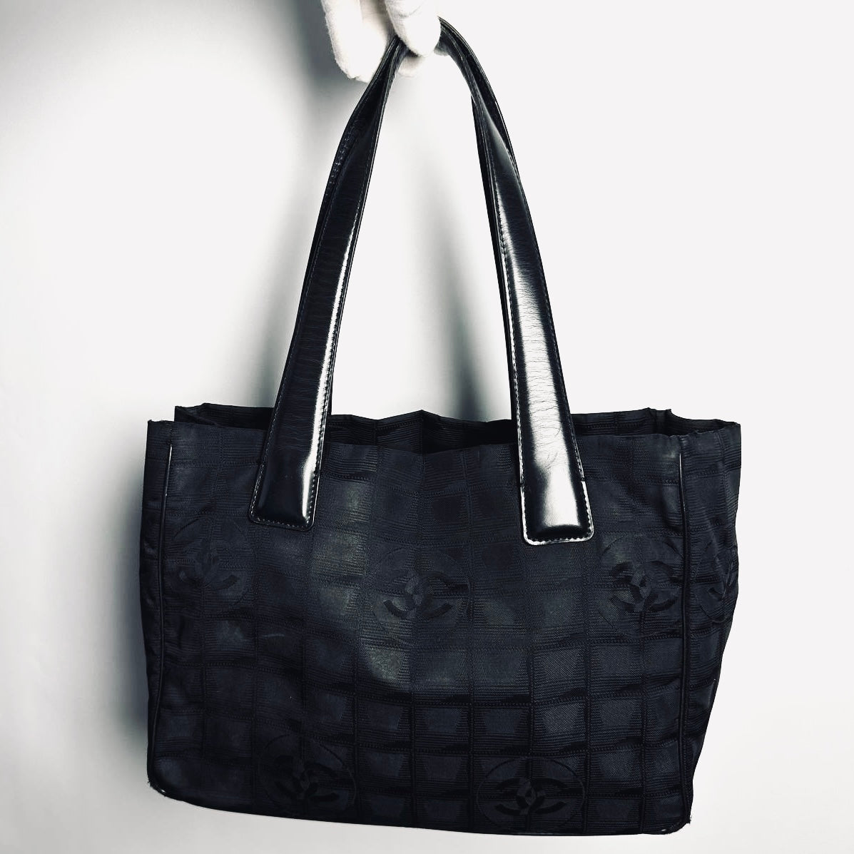 Chanel Black GHW Travel Line Quilted Jacquard CC Monogram Logo Shoulder Shopper Tote Bag 8s