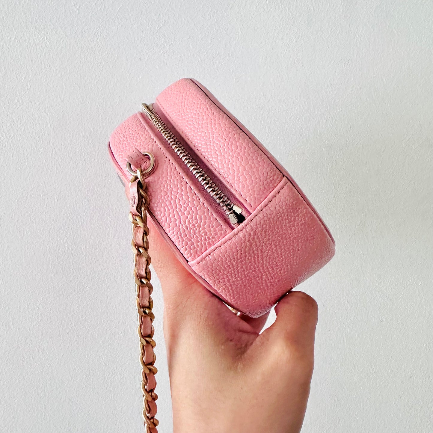 Chanel CC Filigree Pink GHW Giant CC Monogram Logo Caviar Round Chain Sling Bag 27s