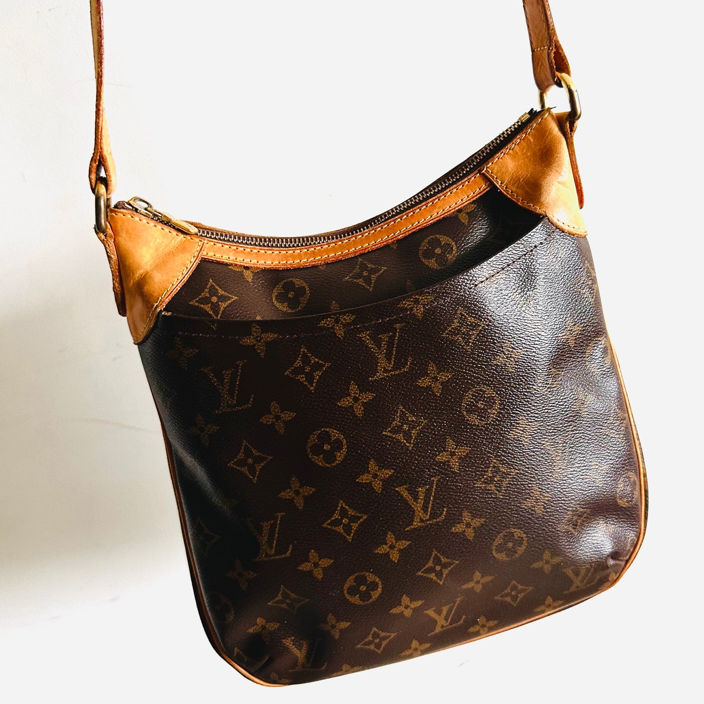 Louis Vuitton LV Odeon PM Monogram Logo GHW Shoulder Sling Bag