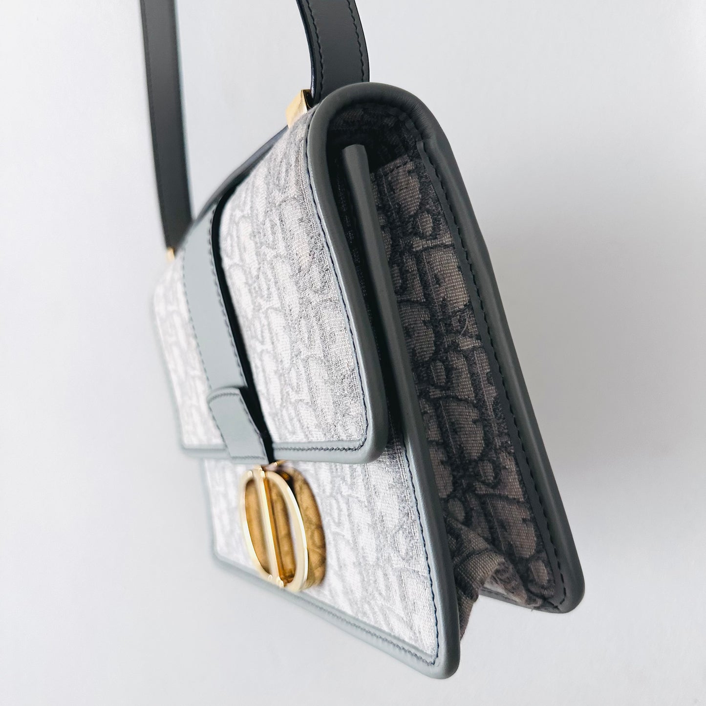 Christian Dior CD 30 Montaigne Grey GHW Oblique Monogram Flap Shoulder Bag