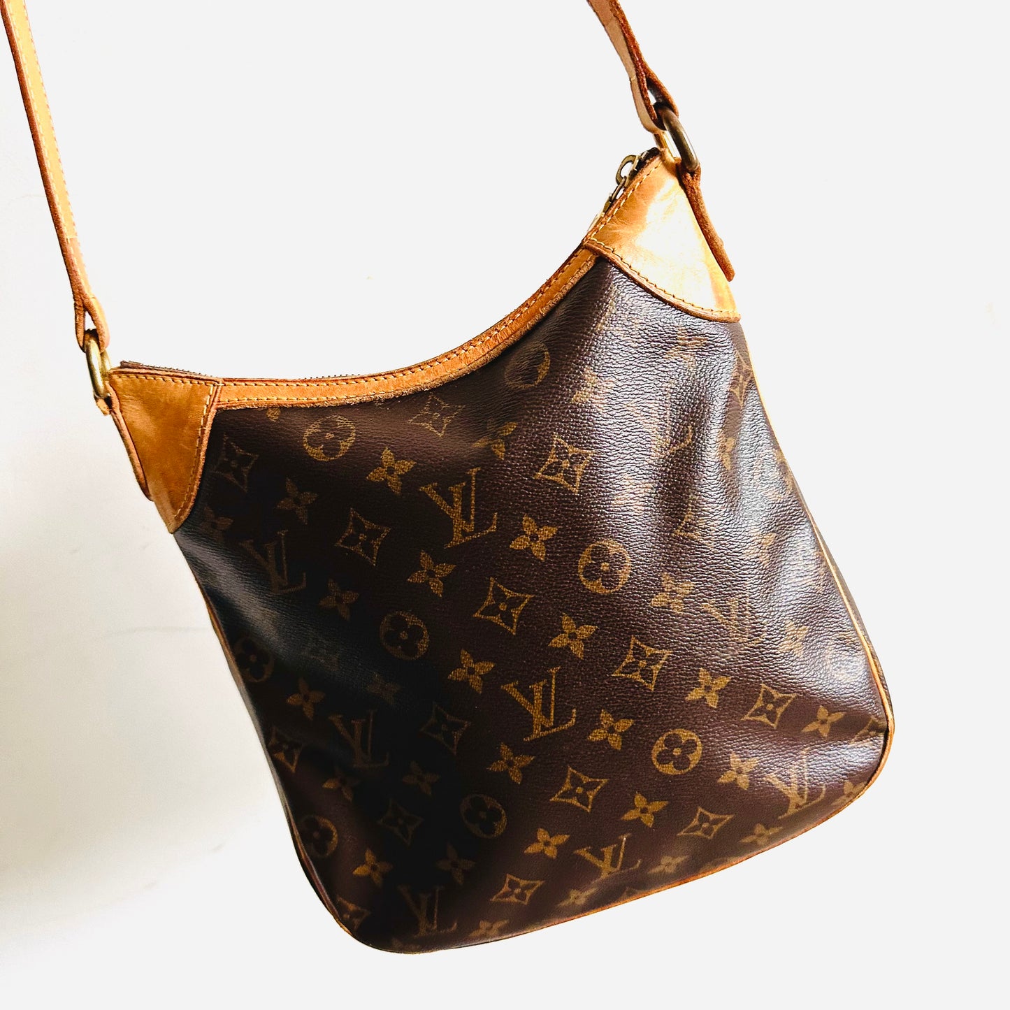 Louis Vuitton LV Odeon PM Monogram Logo GHW Shoulder Sling Bag