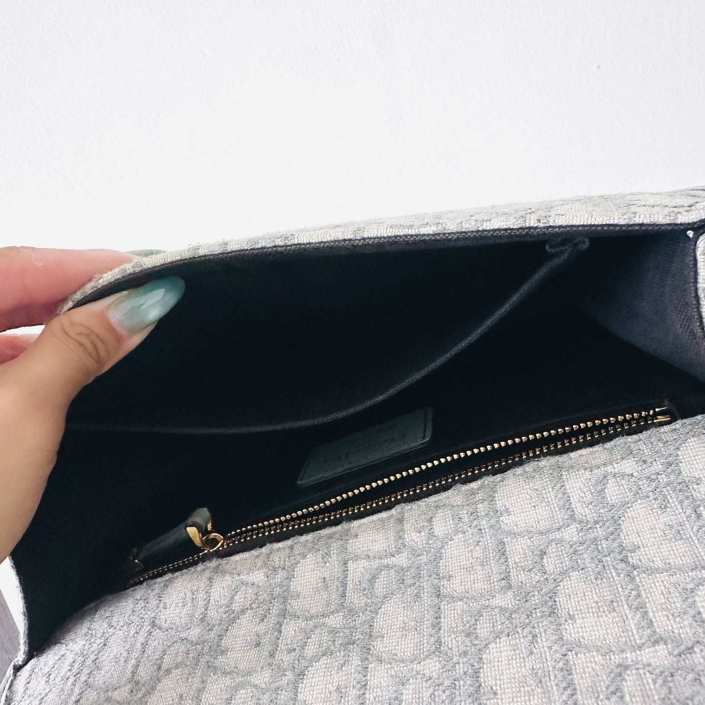 Christian Dior CD 30 Montaigne Grey GHW Oblique Monogram Flap Shoulder Bag