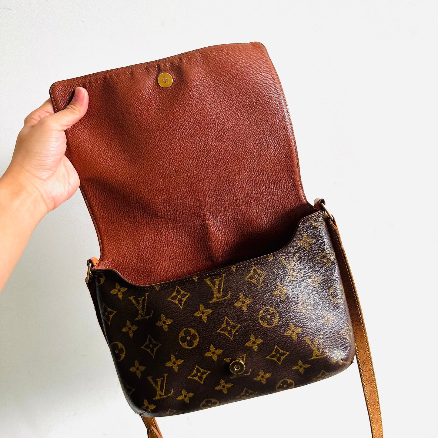 Louis Vuitton LV Musette Tango Monogram Logo GHW Messenger Shoulder Sling Flap Bag