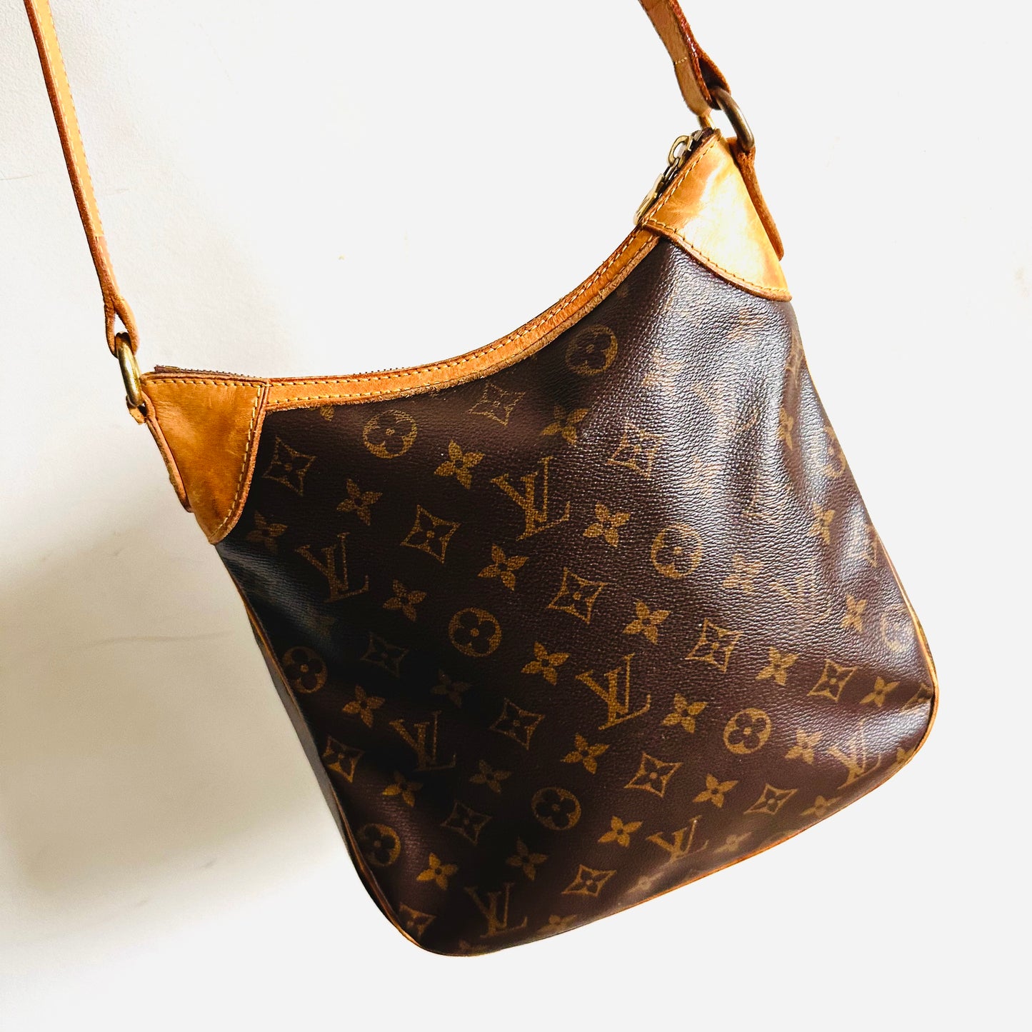 Louis Vuitton LV Odeon PM Monogram Logo GHW Shoulder Sling Bag