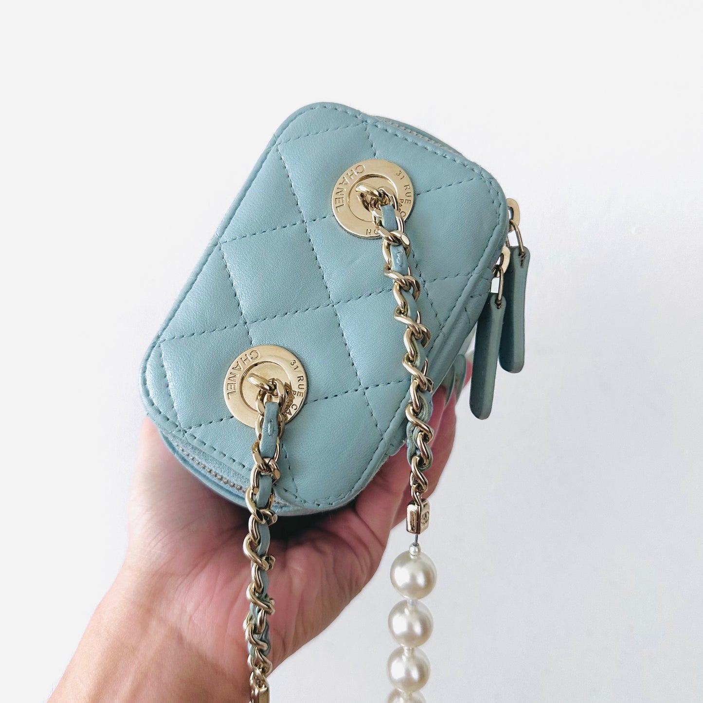 Chanel 22P Sky Blue GHW Pearl Chain CC Logo Quilted Lambskin Pearl Chain Vanity Case Sling Bag 32s