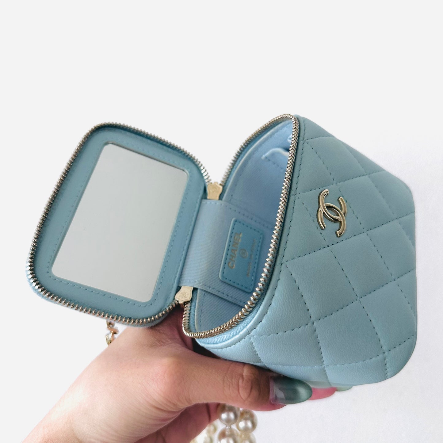 Chanel 22P Sky Blue GHW Pearl Chain CC Logo Quilted Lambskin Pearl Chain Vanity Case Sling Bag 32s