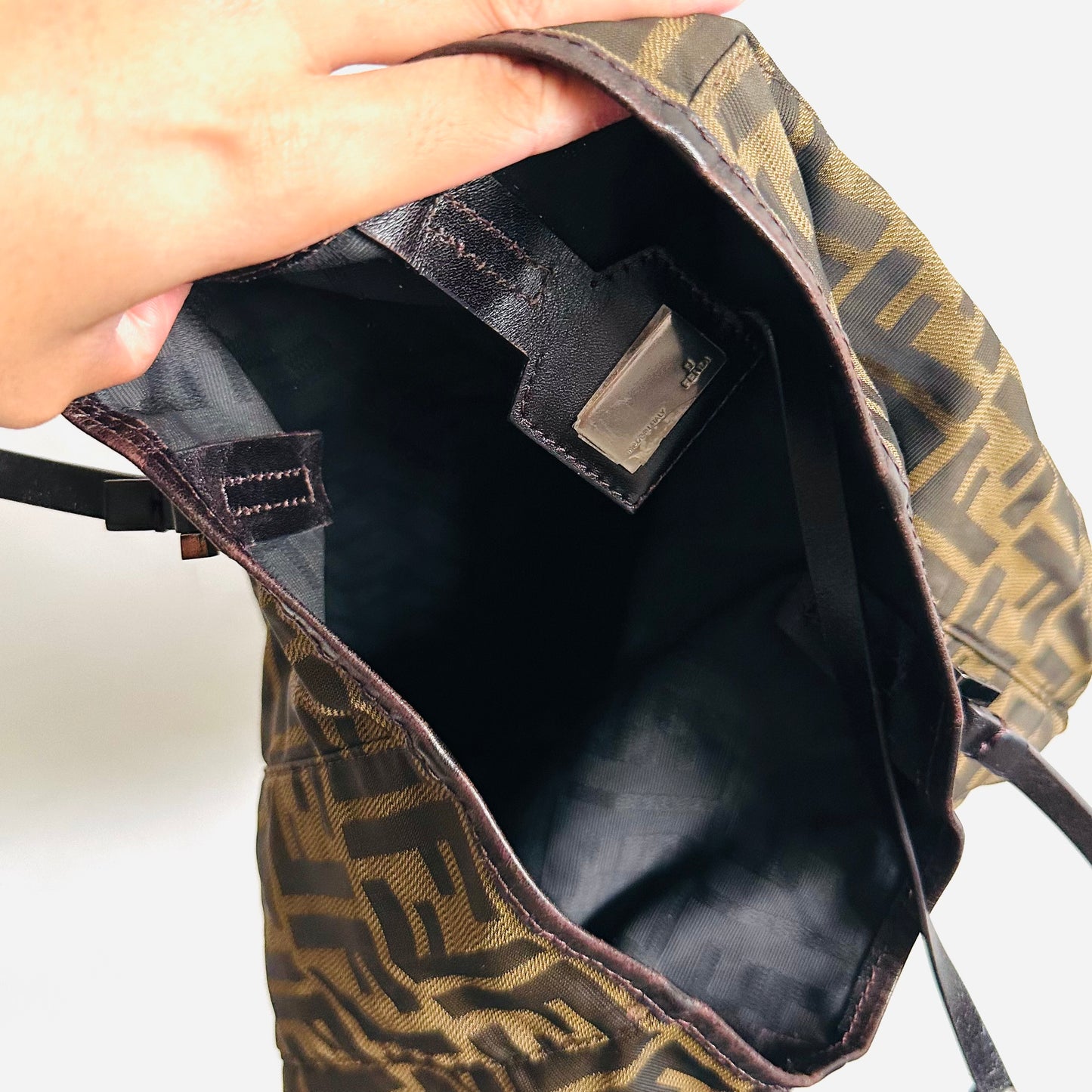 Fendi Classic Brown Zucca FF Monogram Logo Shoulder Shopper Tote Bag With Pouch