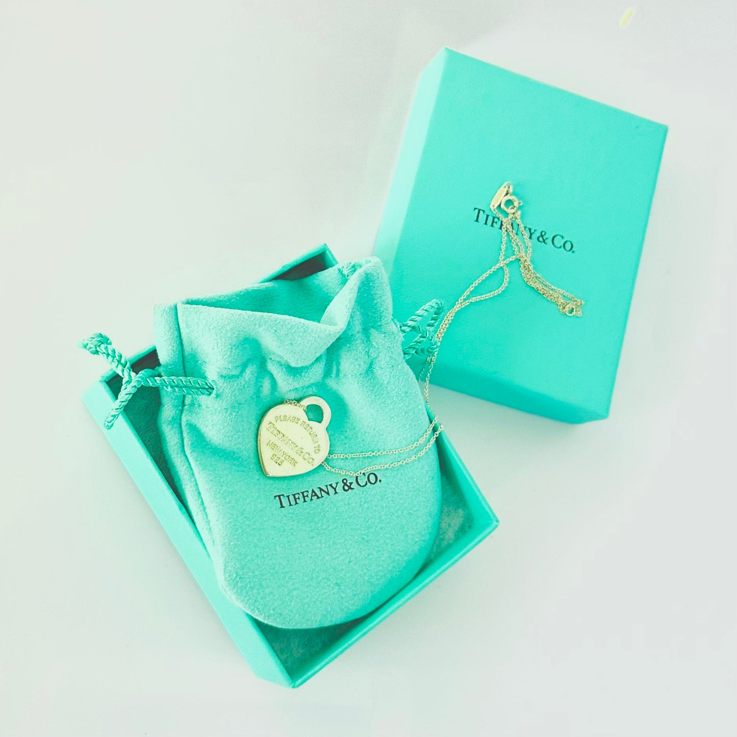 Tiffany & Co T&C Return To Tiffany Blue Heart Pendant Classic 925 Sterling Silver Necklace