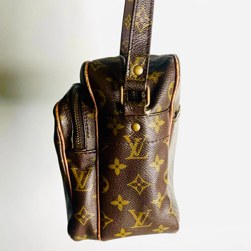 Louis Vuitton LV Reporter Nile Monogram Logo GHW Camera Messenger Shoulder Sling Bag