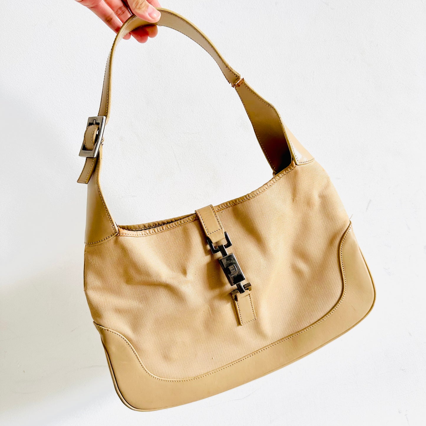 Gucci Jackie Beige Monogram Logo Fabric & Leather Hobo Baguette Shoulder Bag