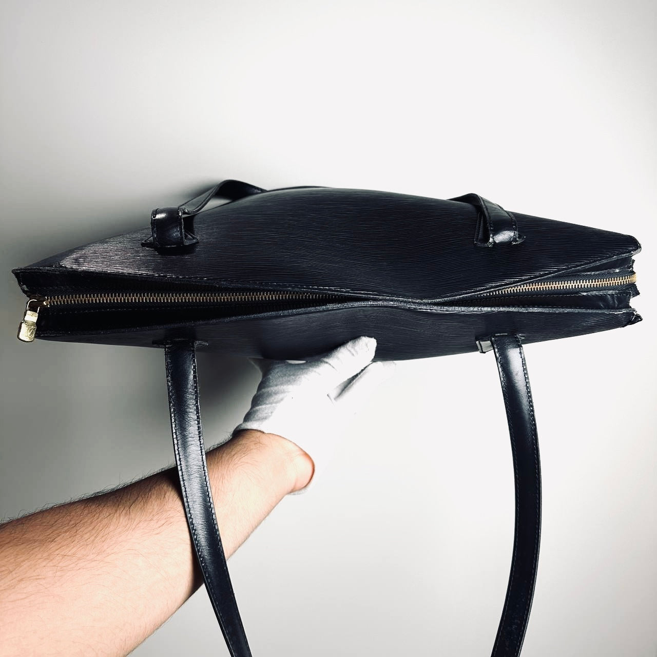 Louis Vuitton LV Black GHW Saint Jacques Epi Leather Monogram Logo Bucket Shopper Shoulder Tote Bag