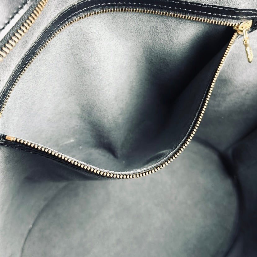 Louis Vuitton LV Black GHW Saint Jacques Epi Leather Monogram Logo Bucket Shopper Shoulder Tote Bag