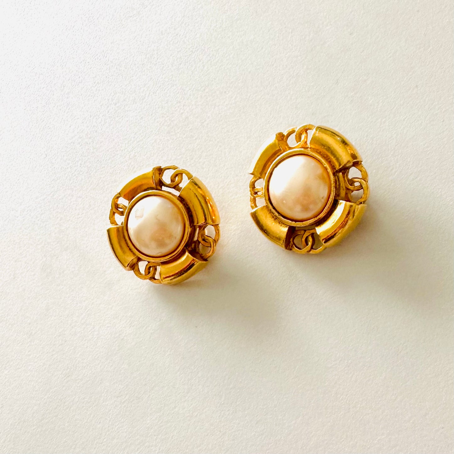 Chanel 94P Large CC Signature Logo Classic Gold & Pearls Clip On Vintage Earrings