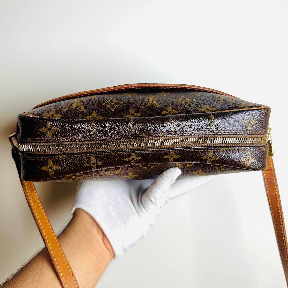 Louis Vuitton LV Trocadero Monogram Logo GHW Camera Shoulder Sling Bag