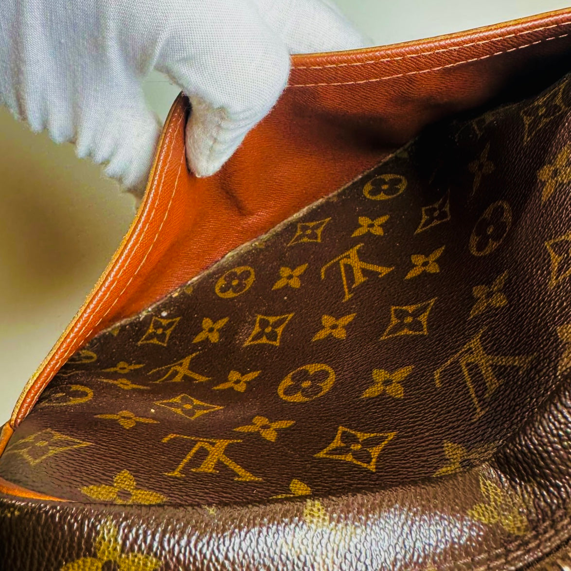Louis Vuitton LV Trocadero Monogram Logo GHW Camera Shoulder Sling Bag