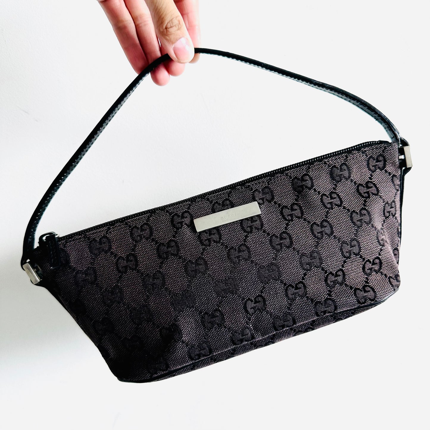 Gucci Black GG Monogram Logo Mini Pochette Accessories Hobo Shoulder Bag