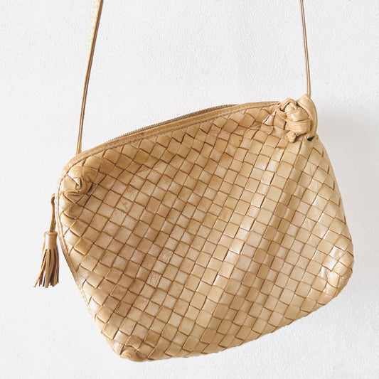 Bottega Veneta BV Beige Intrecciato Nappa Woven Leather Nodini Shoulder Sling Bag