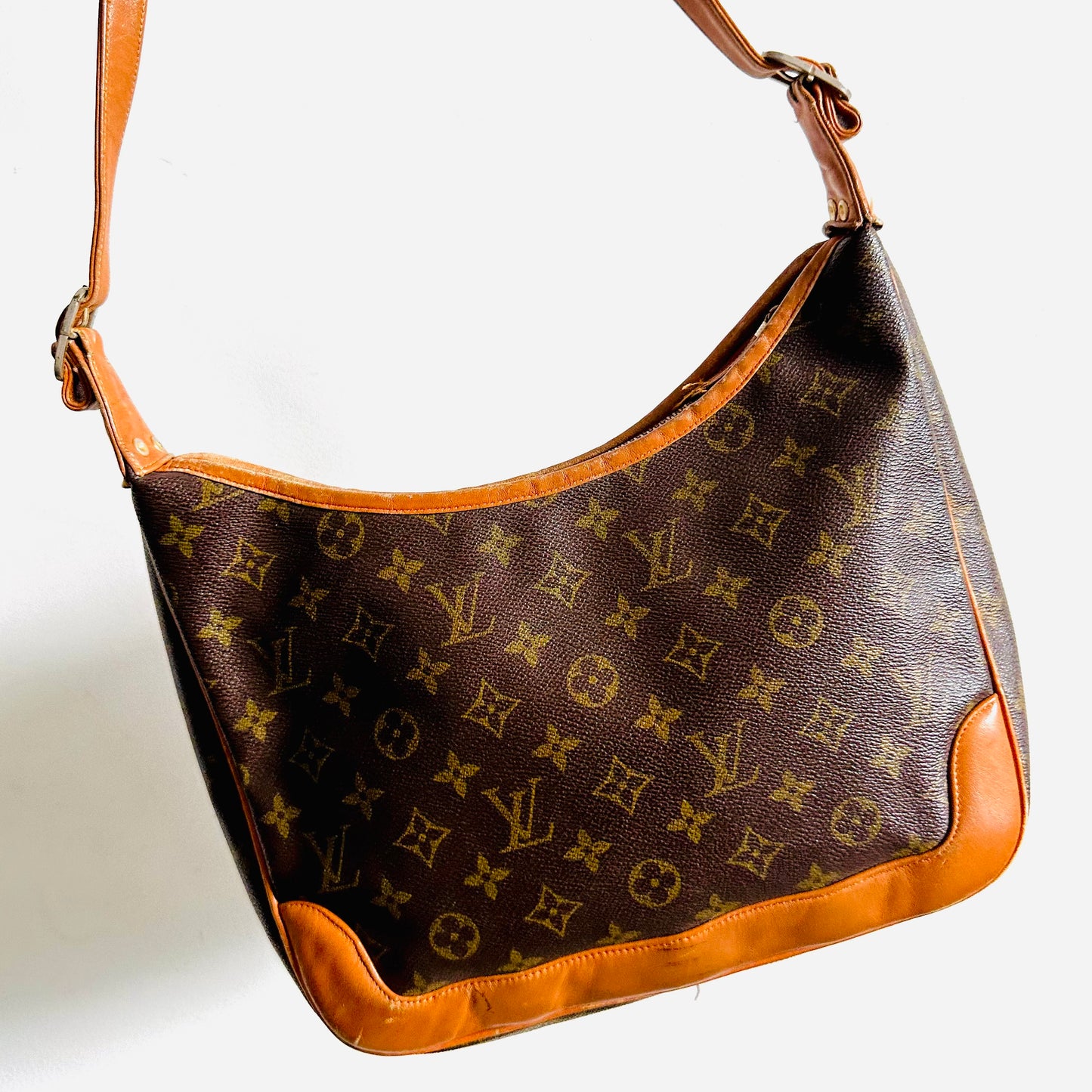 Louis Vuitton LV Boulogne Monogram Logo Vintage Hobo Baguette Shoulder Sling Bag