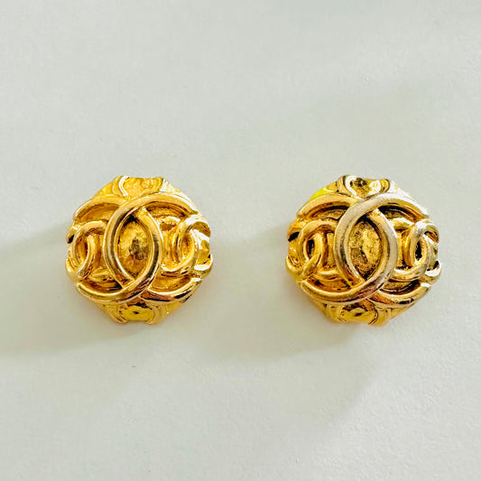 Chanel Giant CC Signature Logo Large Classic Gold  Clip On Vintage Earrings