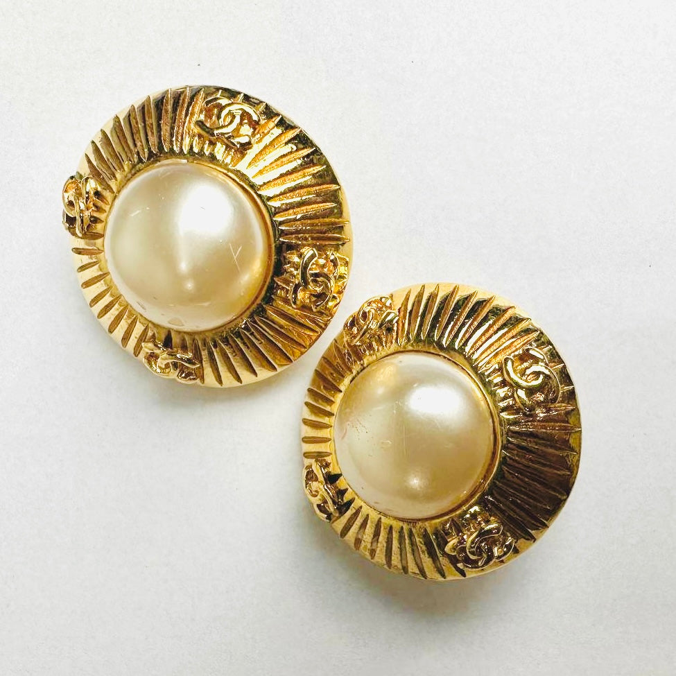 Chanel Gold & Pearls Giant CC Monogram Logo 93P Large Round Vintage Clip On Earrings