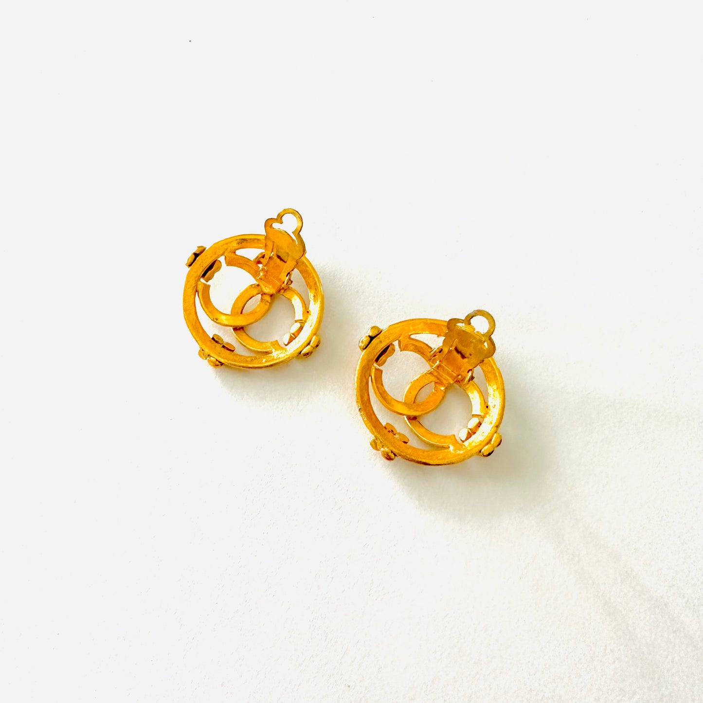 Chanel Large Giant CC Signature Logo Classic Gold Clip On Vintage Earrings