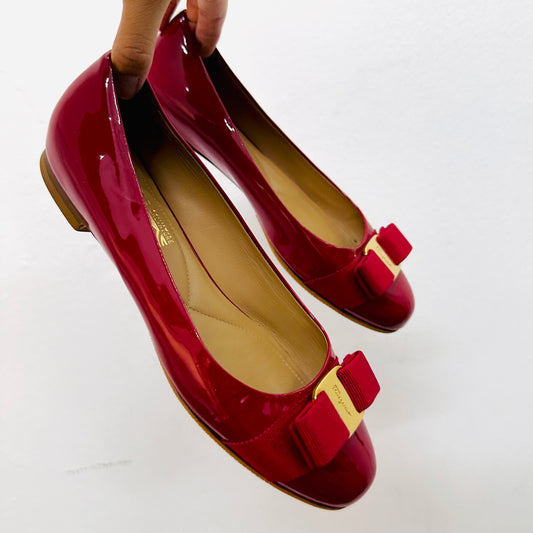 Salvatore Ferragamo Vara Red GHW Giant Monogram Logo Bow Ballet Ballerina Patent Leather Classic Flats Shoes