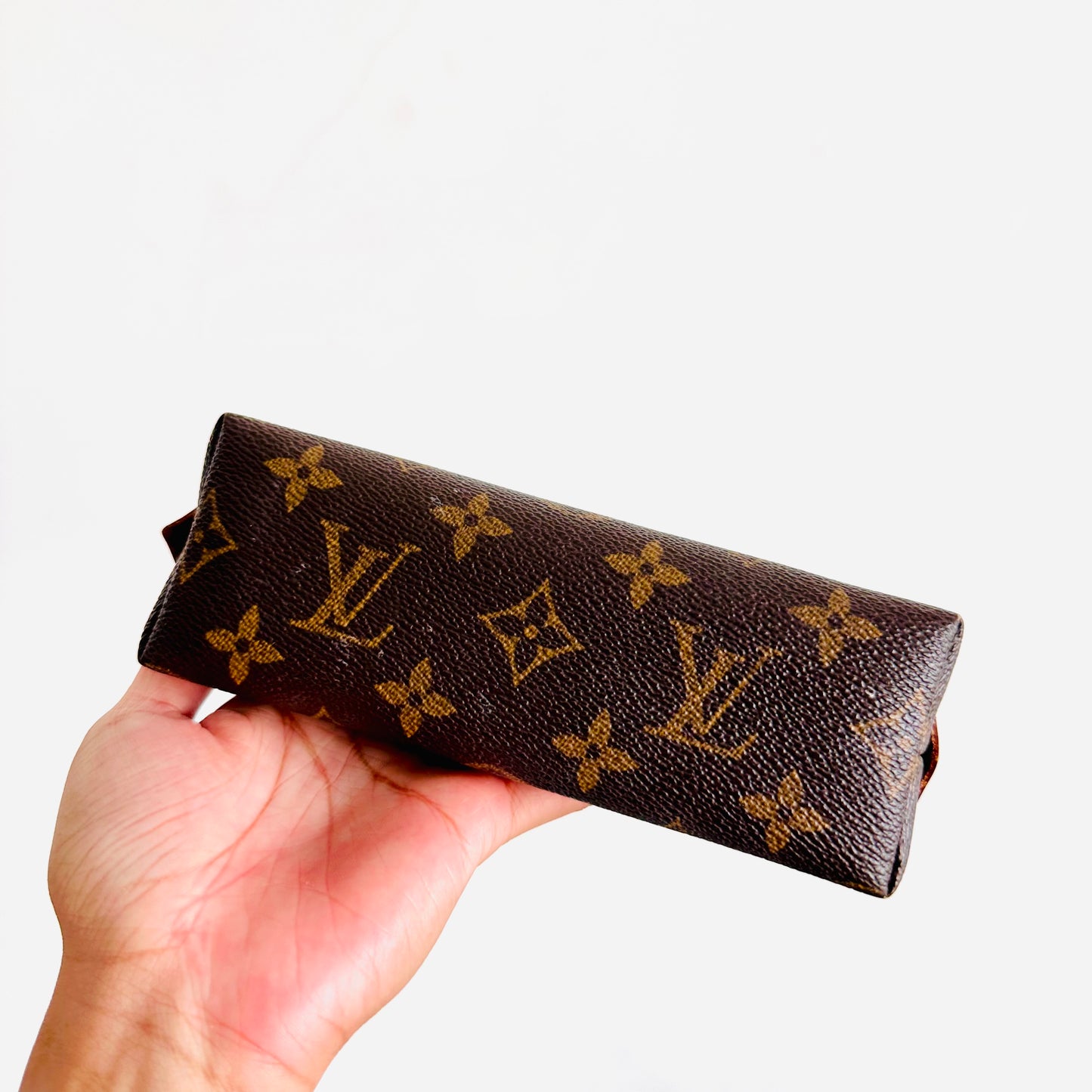 Louis Vuitton LV Monogram Logo GHW Cosmetic Clutch Toiletry Pouch Case