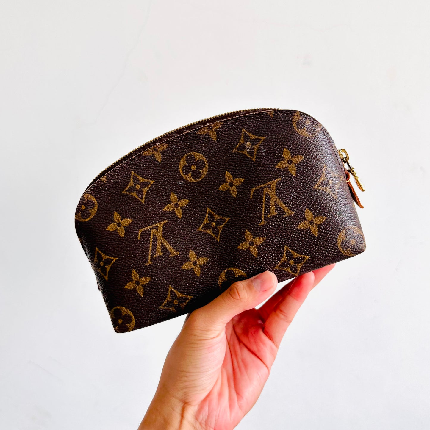 Louis Vuitton LV Monogram Logo GHW Cosmetic Clutch Toiletry Pouch Case