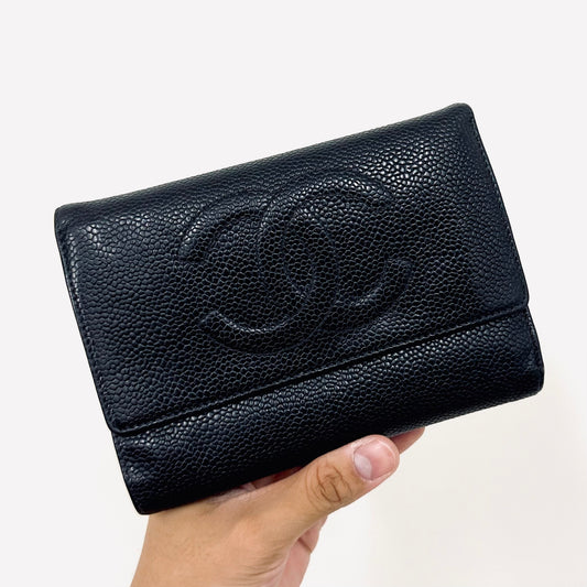 Chanel Black GHW Giant CC Monogram Logo Caviar Vintage Flap Compact Trifold Wallet 8s