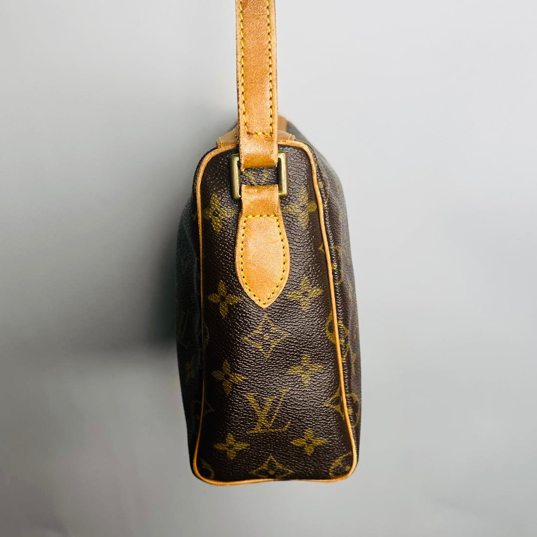 Louis Vuitton LV Tulle Lee Monogram Logo GHW Camera Zip Shoulder Sling Bag