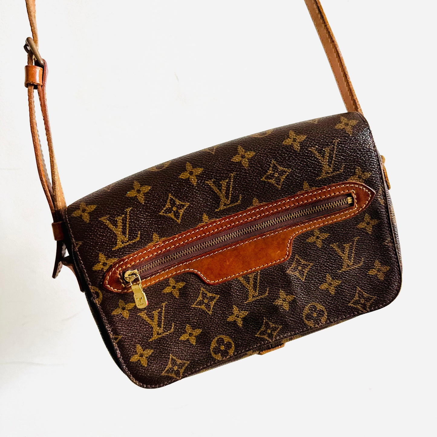 Louis Vuitton LV Saint Germain Monogram Logo GHW Flap Vintage Shoulder Sling Bag