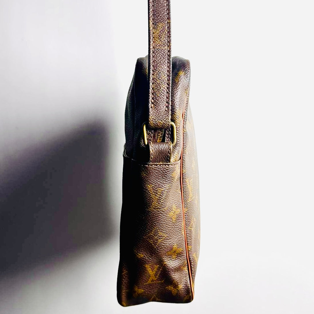 Louis Vuitton LV Danube Monogram Logo GHW Vintage Zip Camera Shoulder Sling Bag