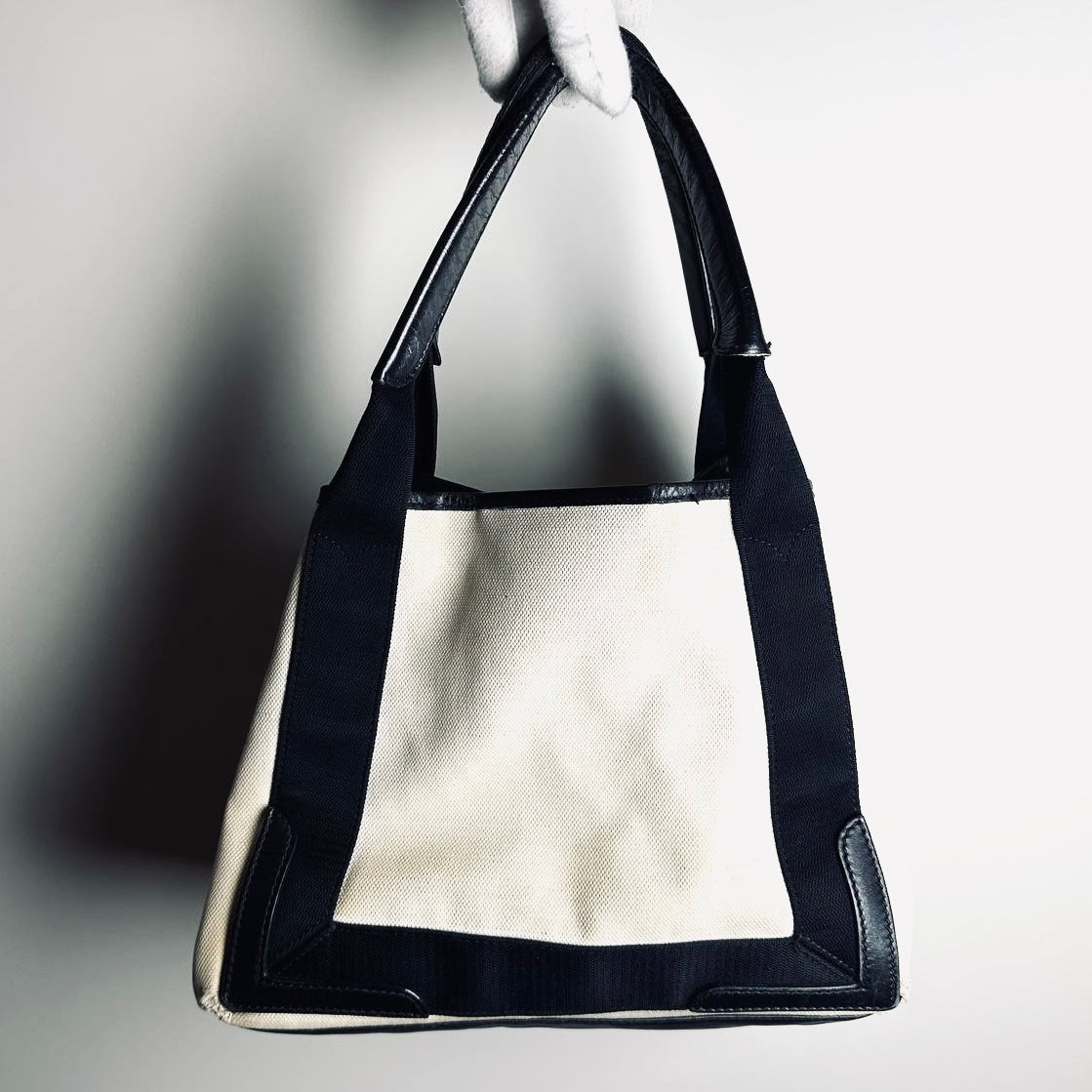 Balenciaga Cabas Black / White Logo Small S Structured Shoulder Tote Bag With Pouch
