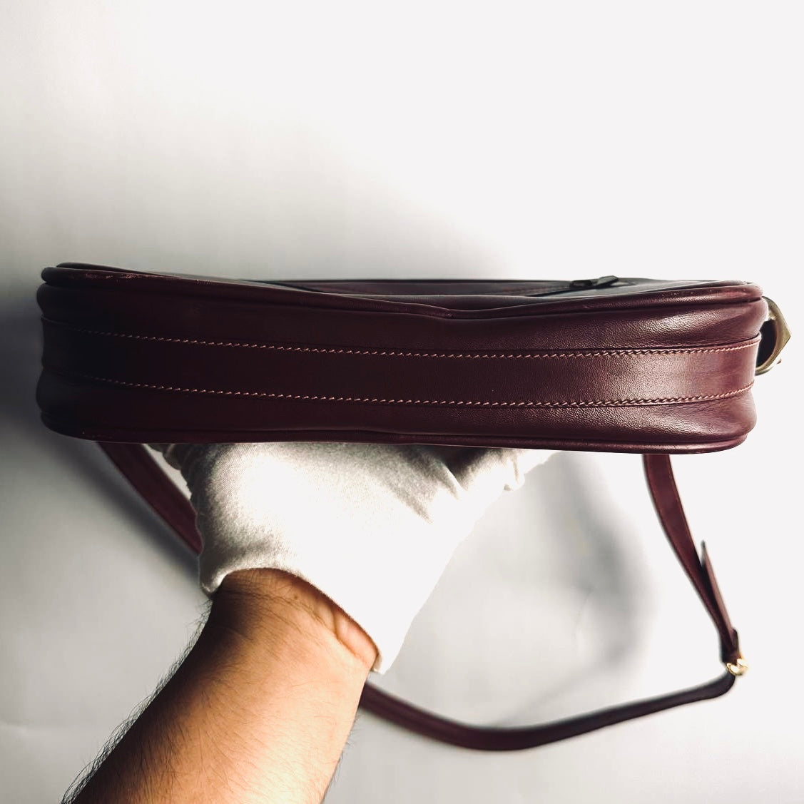 Cartier Must / Mast de Cartier Burgundy Red Maroon GHW Smooth Leather East West Zip Shoulder Sling Bag