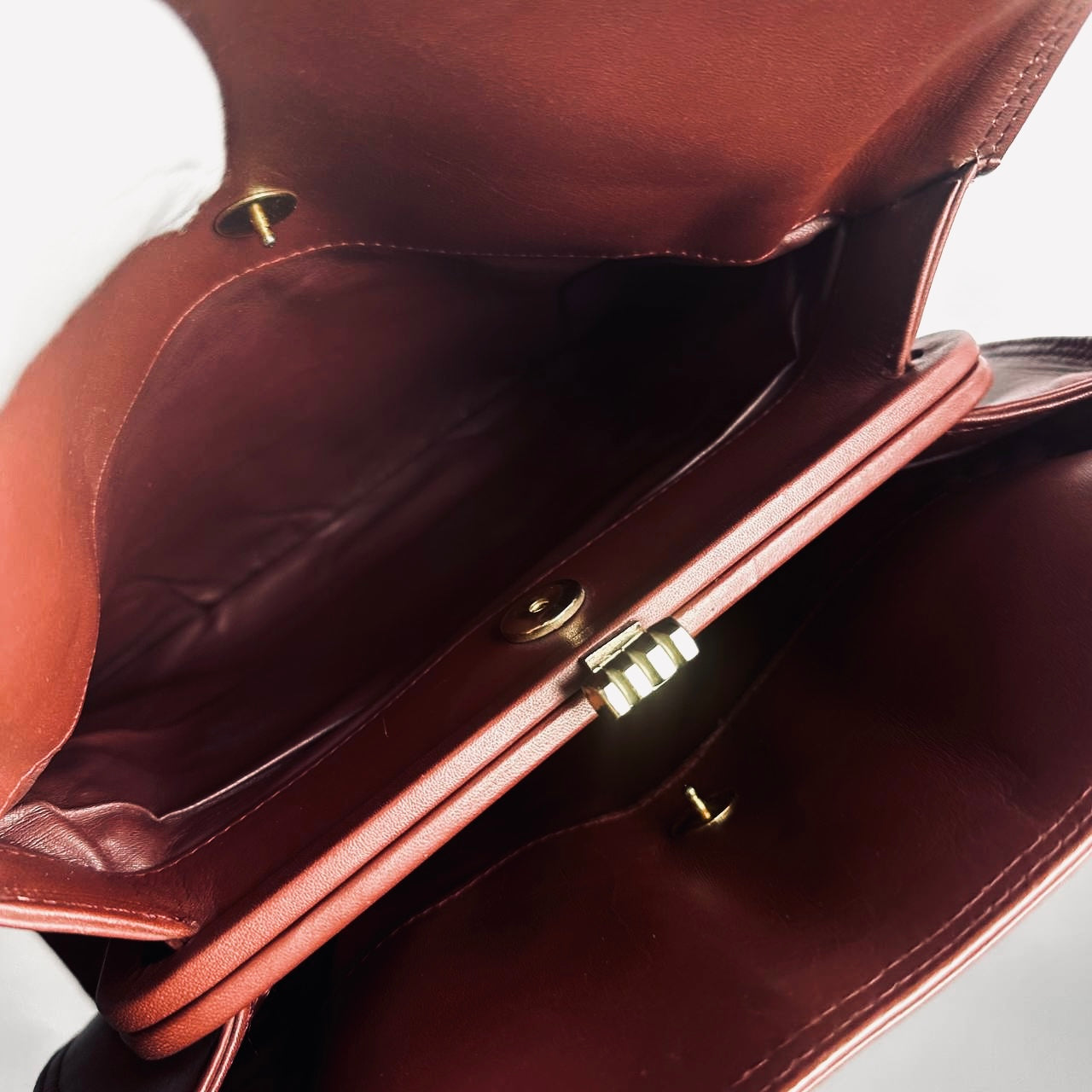 Cartier Must / Mast de Cartier Burgundy Maroon Red GHW Monogram Logo Smooth Leather Shoulder Shopper Tote Bag