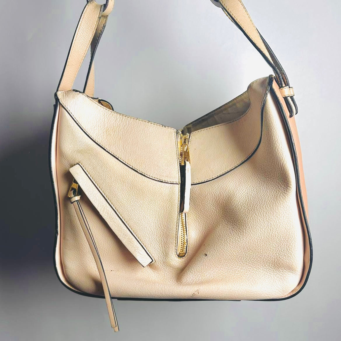 Loewe Small Hammock Sand Beige / Pink GHW Calfskin Anagram Monogram Logo 2-Way Top Handle Shoulder Sling Bag