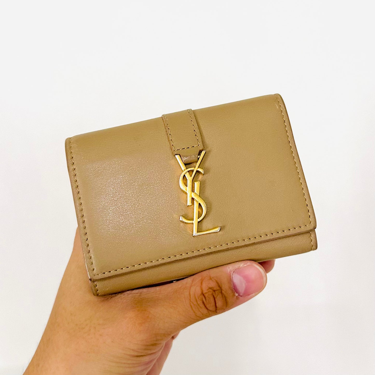 YSL Yves Saint Laurent Warm Beige GHW Line Cassandre Trifold Compact Flap 6 Key Holder Ring Wallet Calfskin Leather