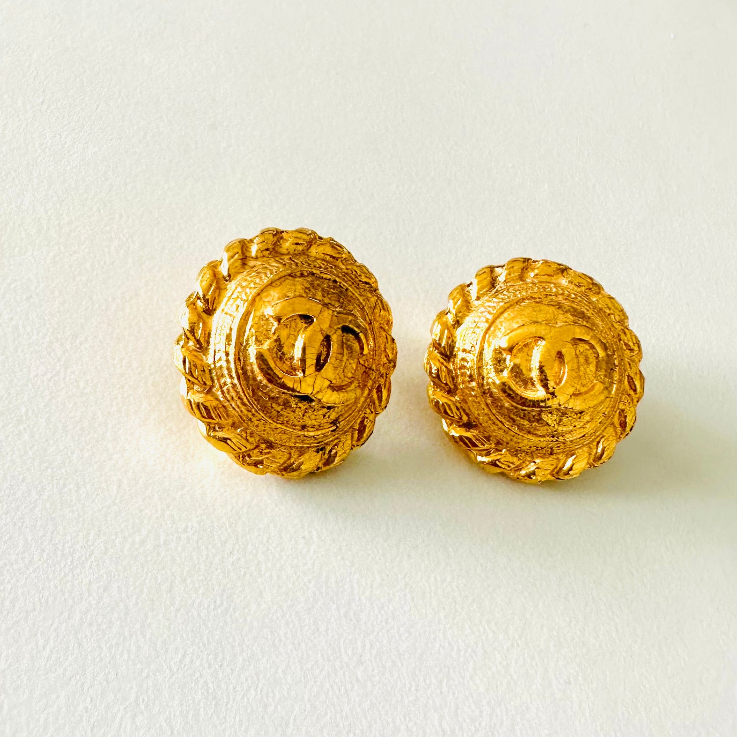 Chanel Gold Giant CC Logo Spiral Signature Classic Large Round Vintage Clip On Earrings