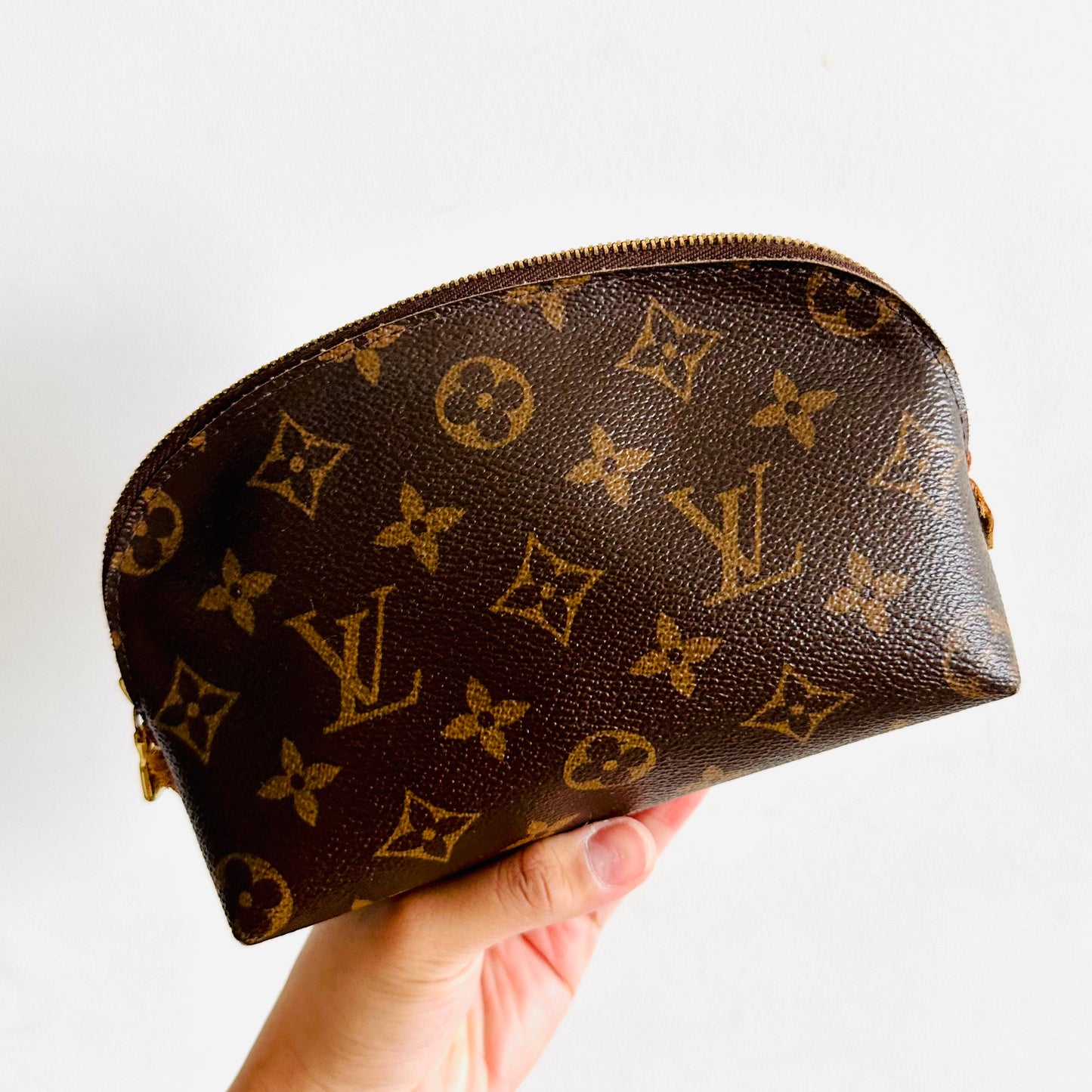 Louis Vuitton LV Monogram Logo GHW Cosmetic Clutch Case Toiletry Pouch