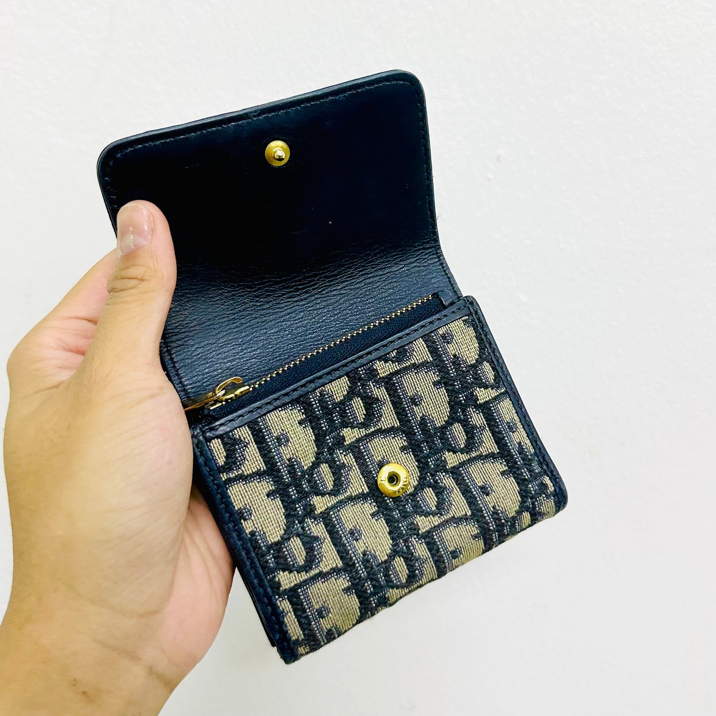 Christian Dior CD 30 Montaigne Medium Lotus Navy Blue GHW Oblique Monogram Logo Flap Compact Trifold Wallet