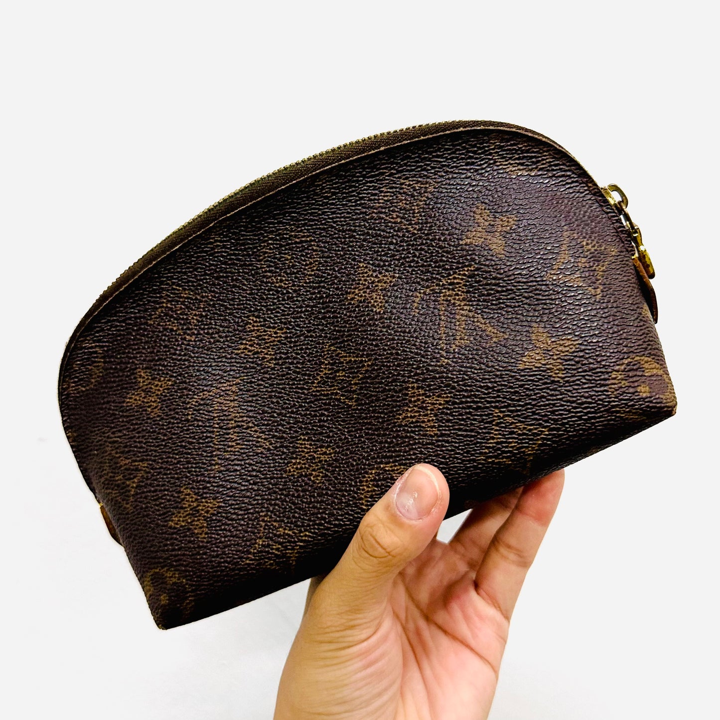 Louis Vuitton LV Monogram Logo GHW Cosmetic Clutch Toiletry Pouch Case